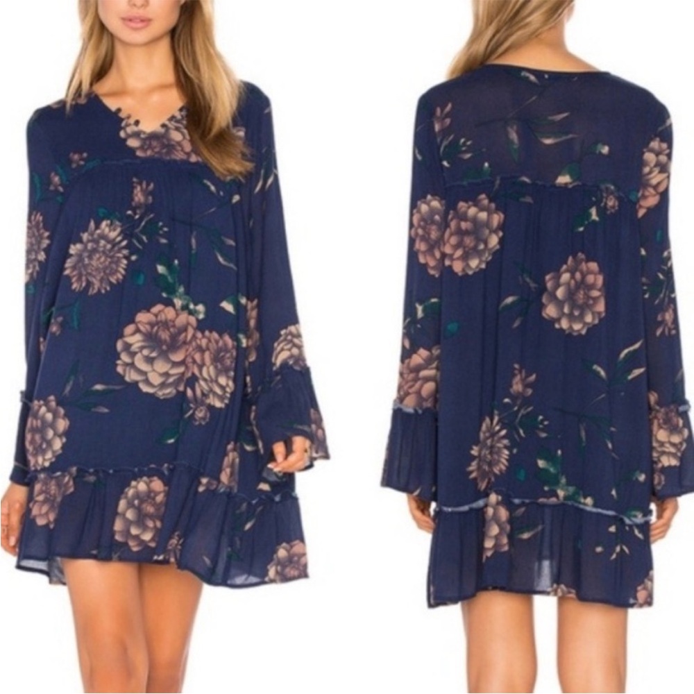 Knot Sisters Floral Navy Blue Dress‎